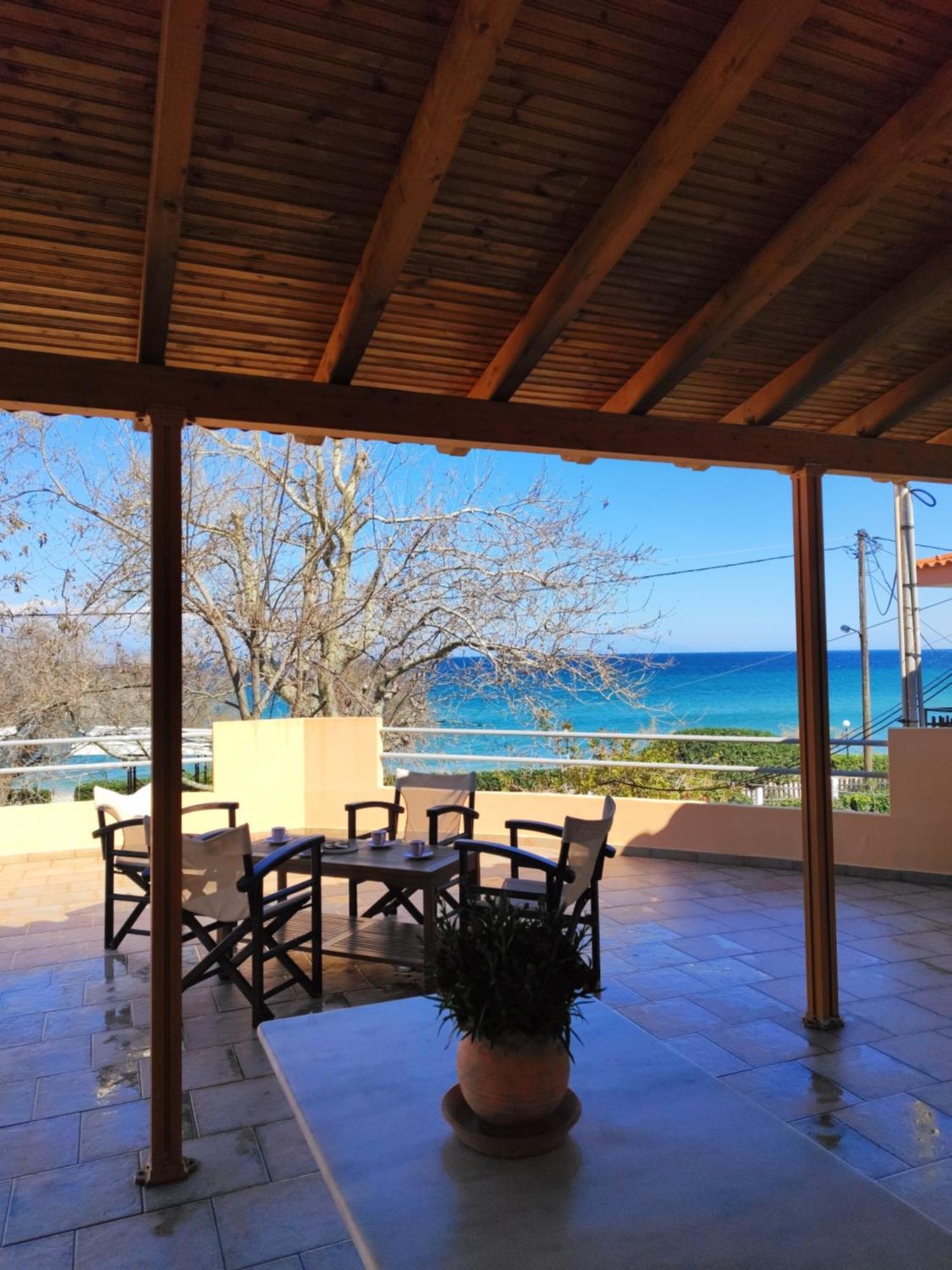 Апартаменти Sea View House Егіо Екстер'єр фото